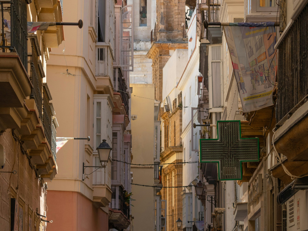 A&K x Crystal Cruises: French Riviera to Lisbon